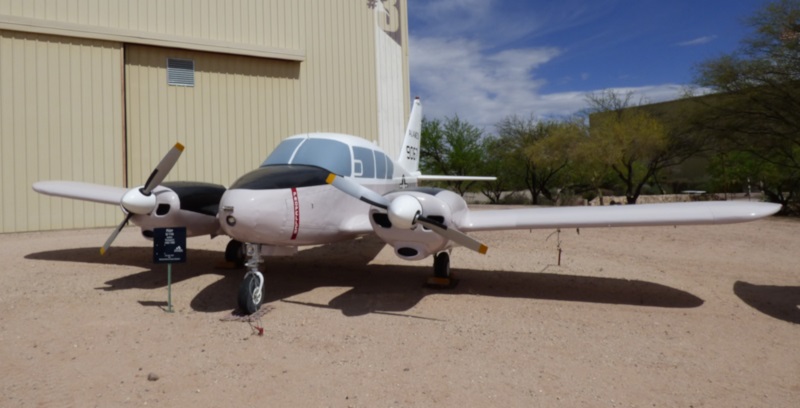 Piper U-11A Aztec