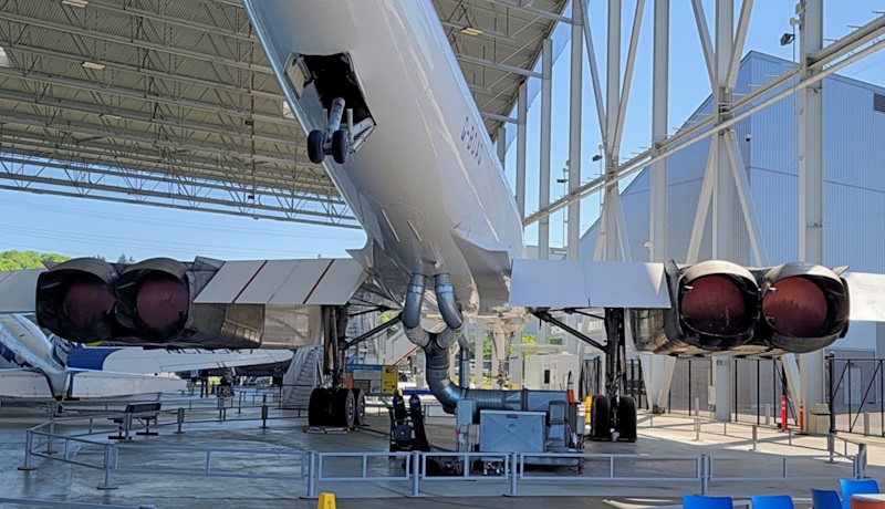 Concorde SST engines & landing gear, rear